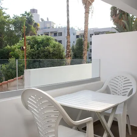 Island 102 Apartamento